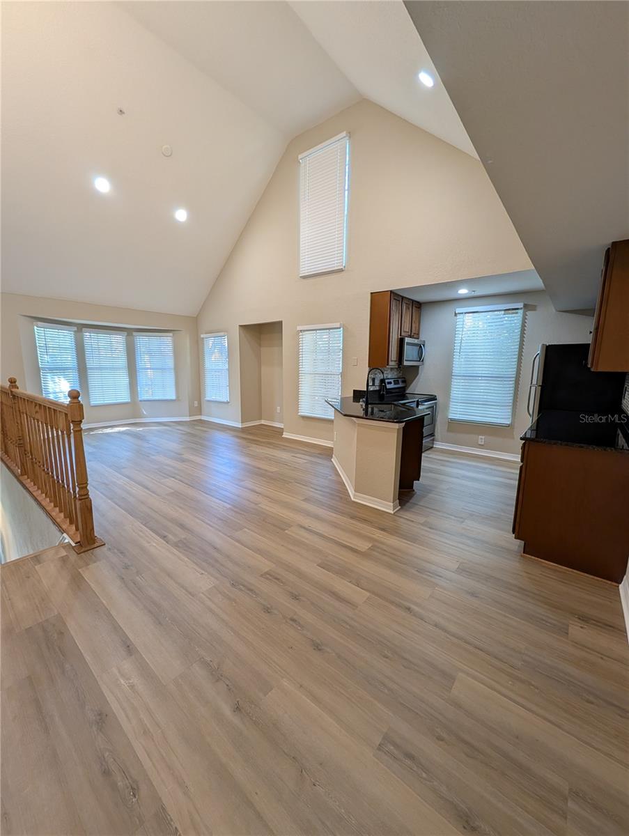 Image 9 of 30 For 6408 Raleigh Street 2412