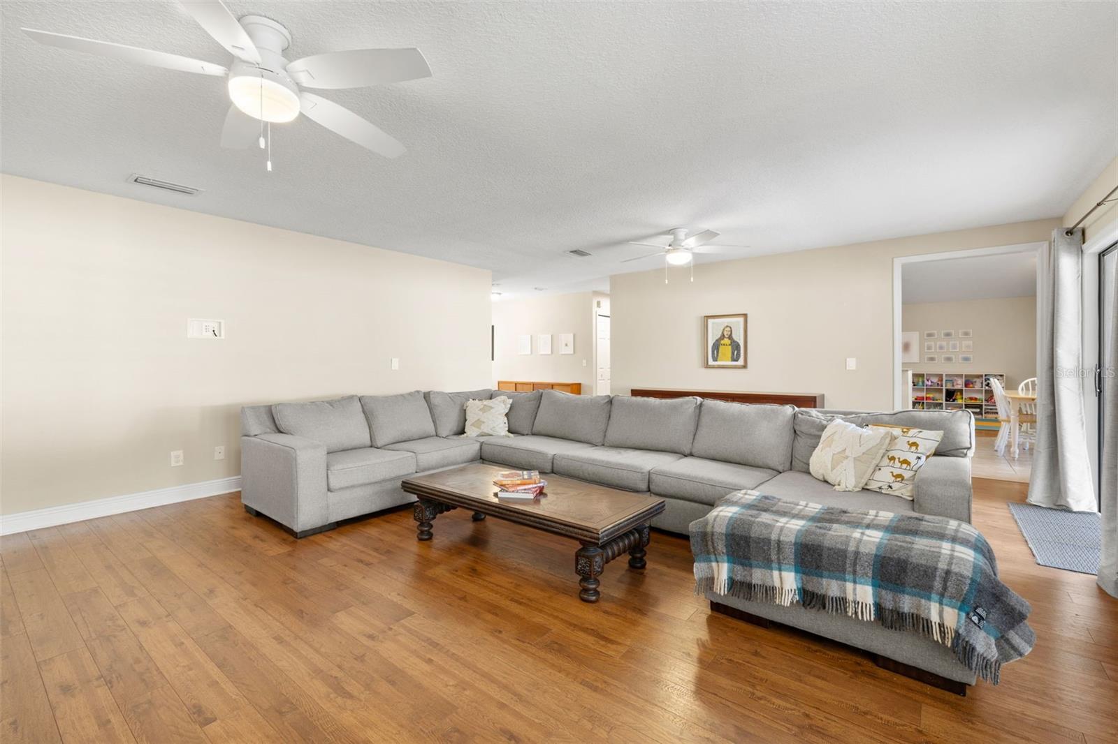 Image 11 of 31 For 12803 Rain Forest Street