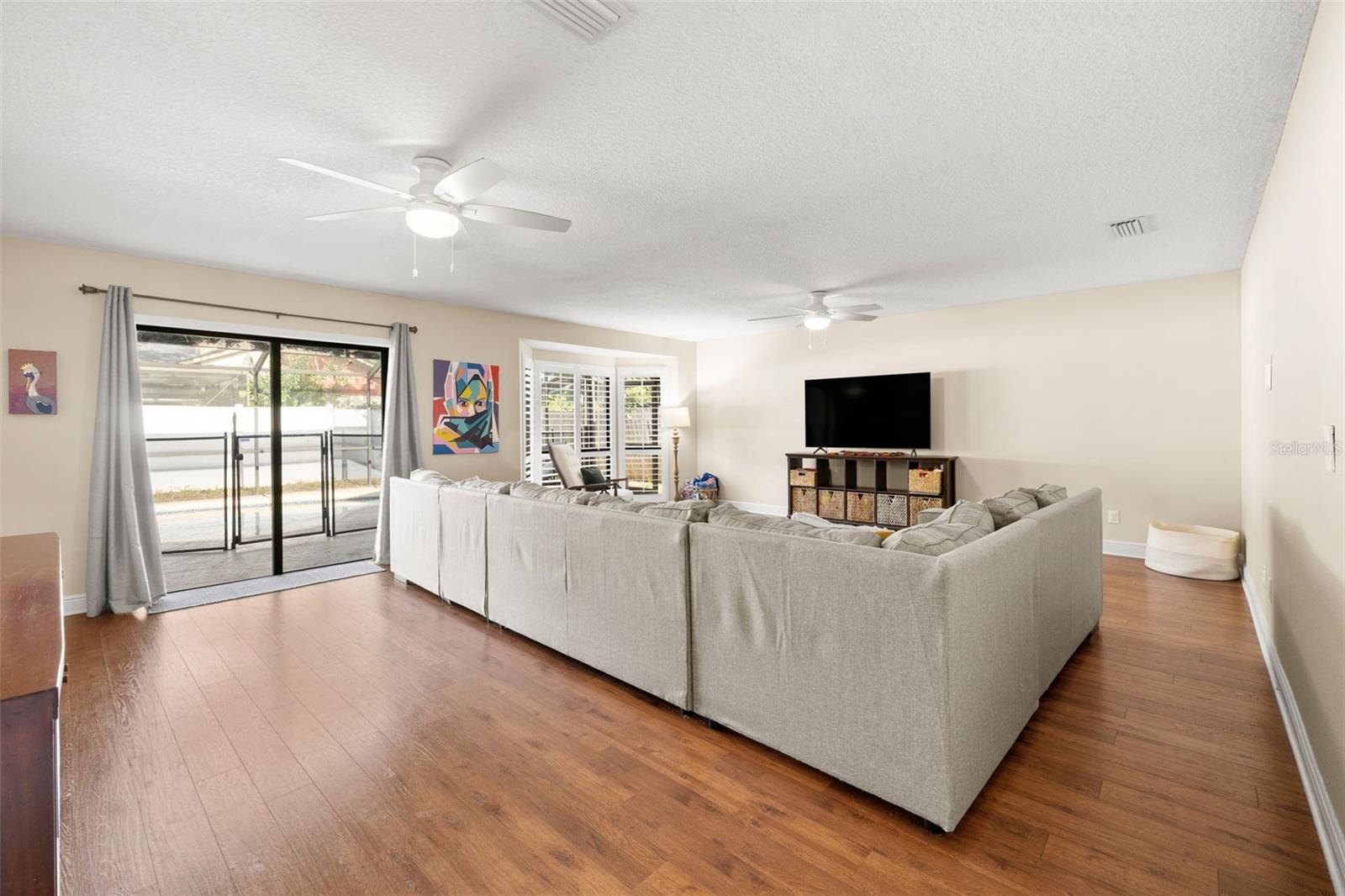 Image 9 of 31 For 12803 Rain Forest Street