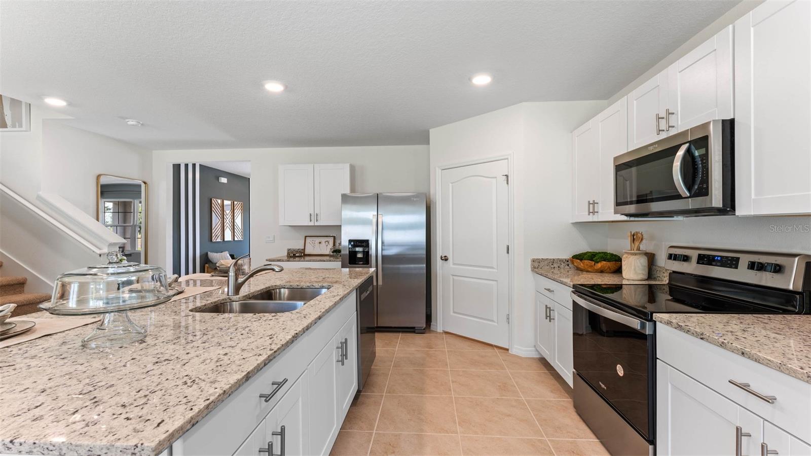 Image 8 of 34 For 2797 House Finch Road