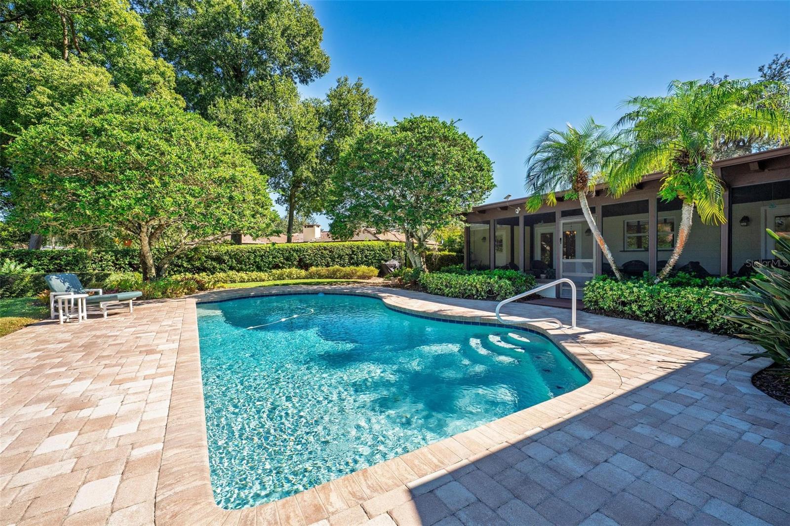 Image 13 of 79 For 1053 Sweetbriar Road