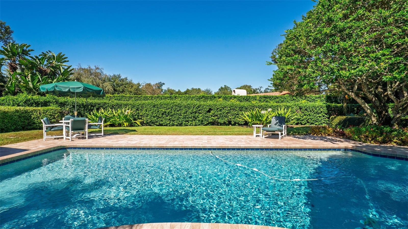 Image 15 of 79 For 1053 Sweetbriar Road