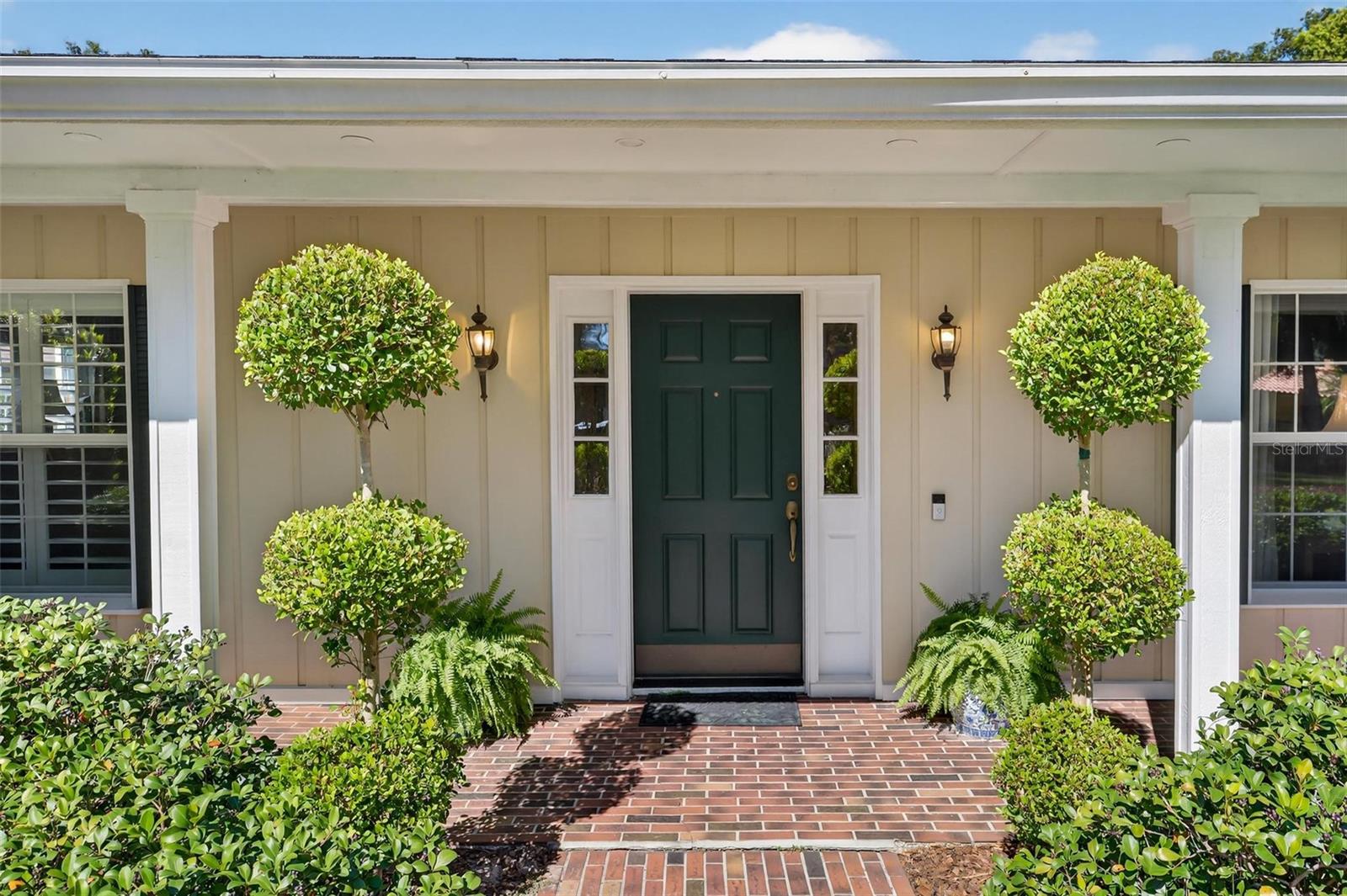 Image 19 of 79 For 1053 Sweetbriar Road