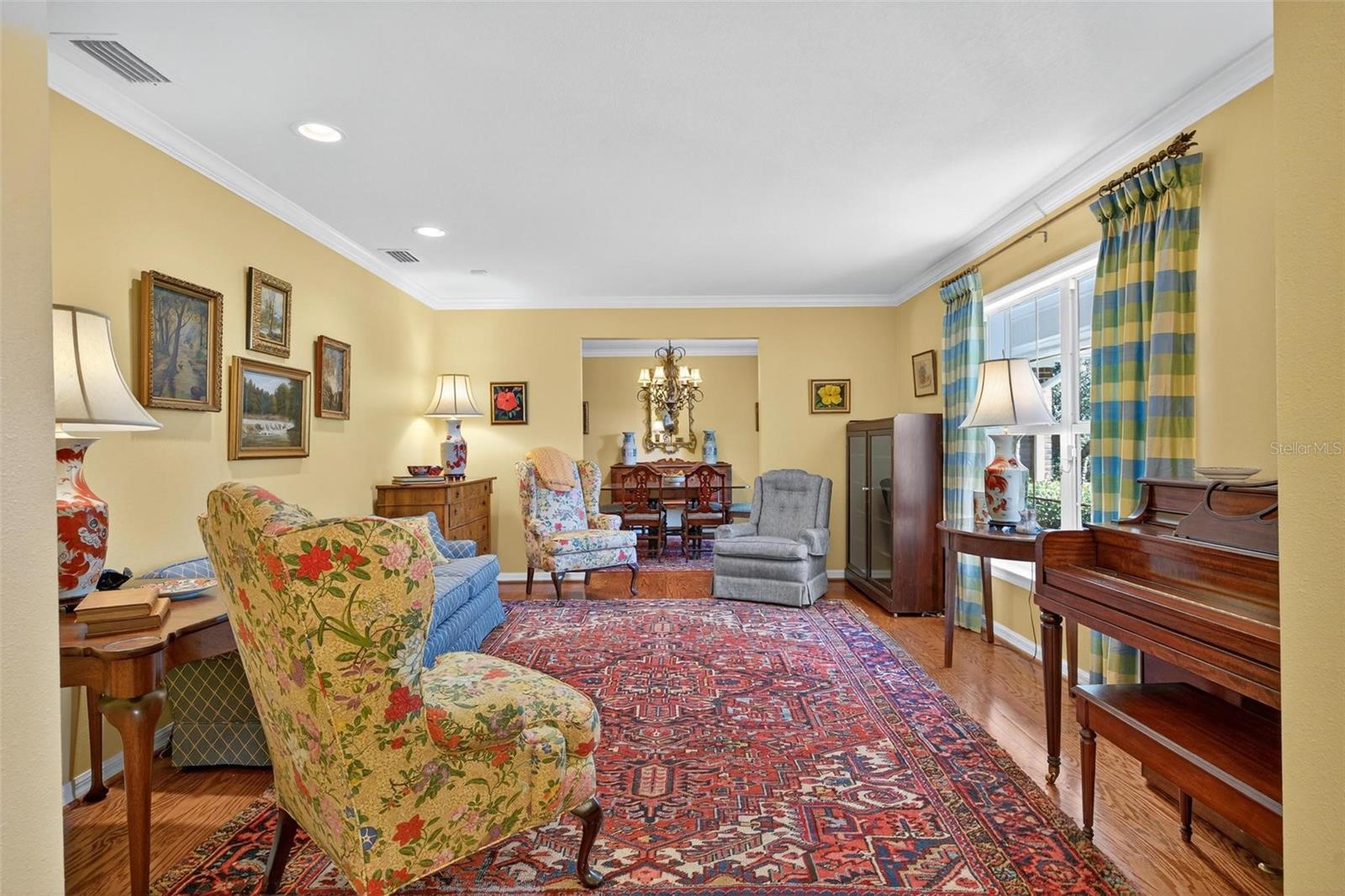 Image 24 of 79 For 1053 Sweetbriar Road