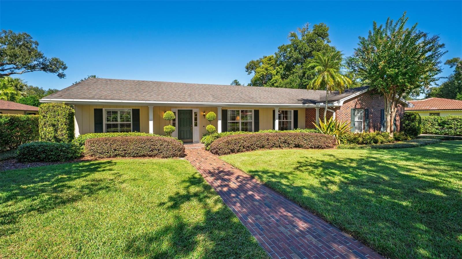 Image 3 of 79 For 1053 Sweetbriar Road