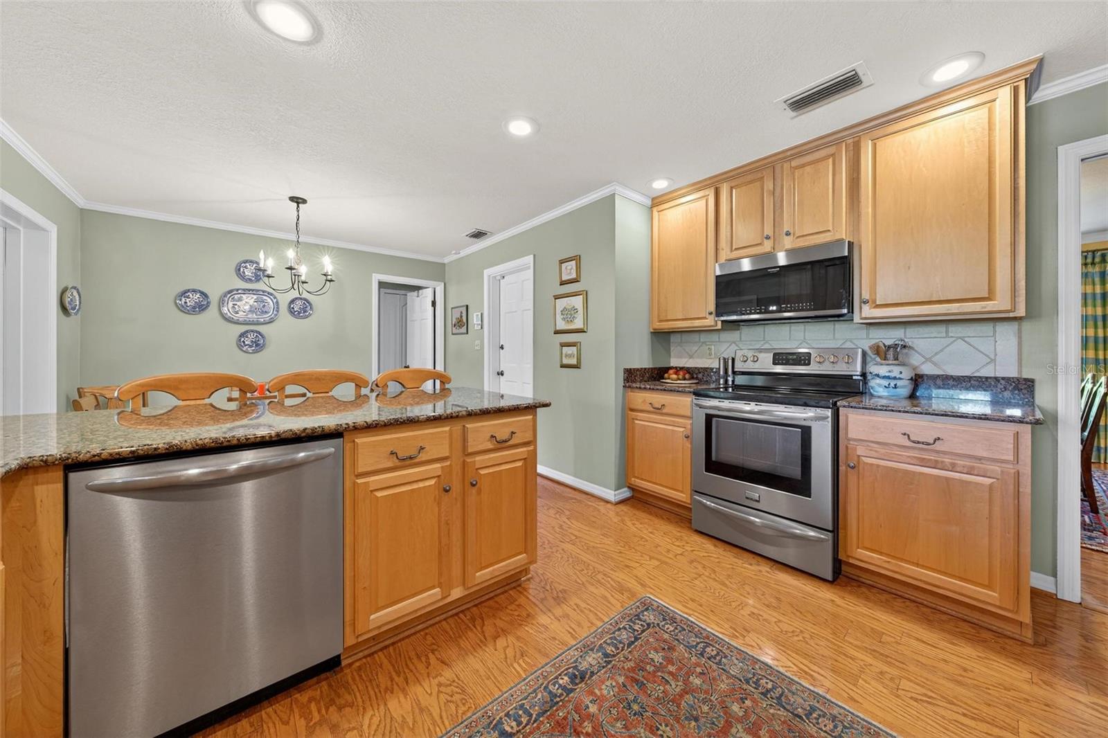 Image 35 of 79 For 1053 Sweetbriar Road