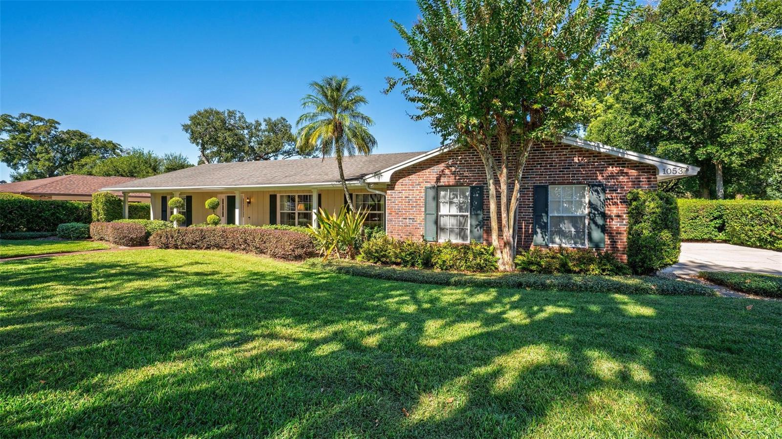 Image 4 of 79 For 1053 Sweetbriar Road