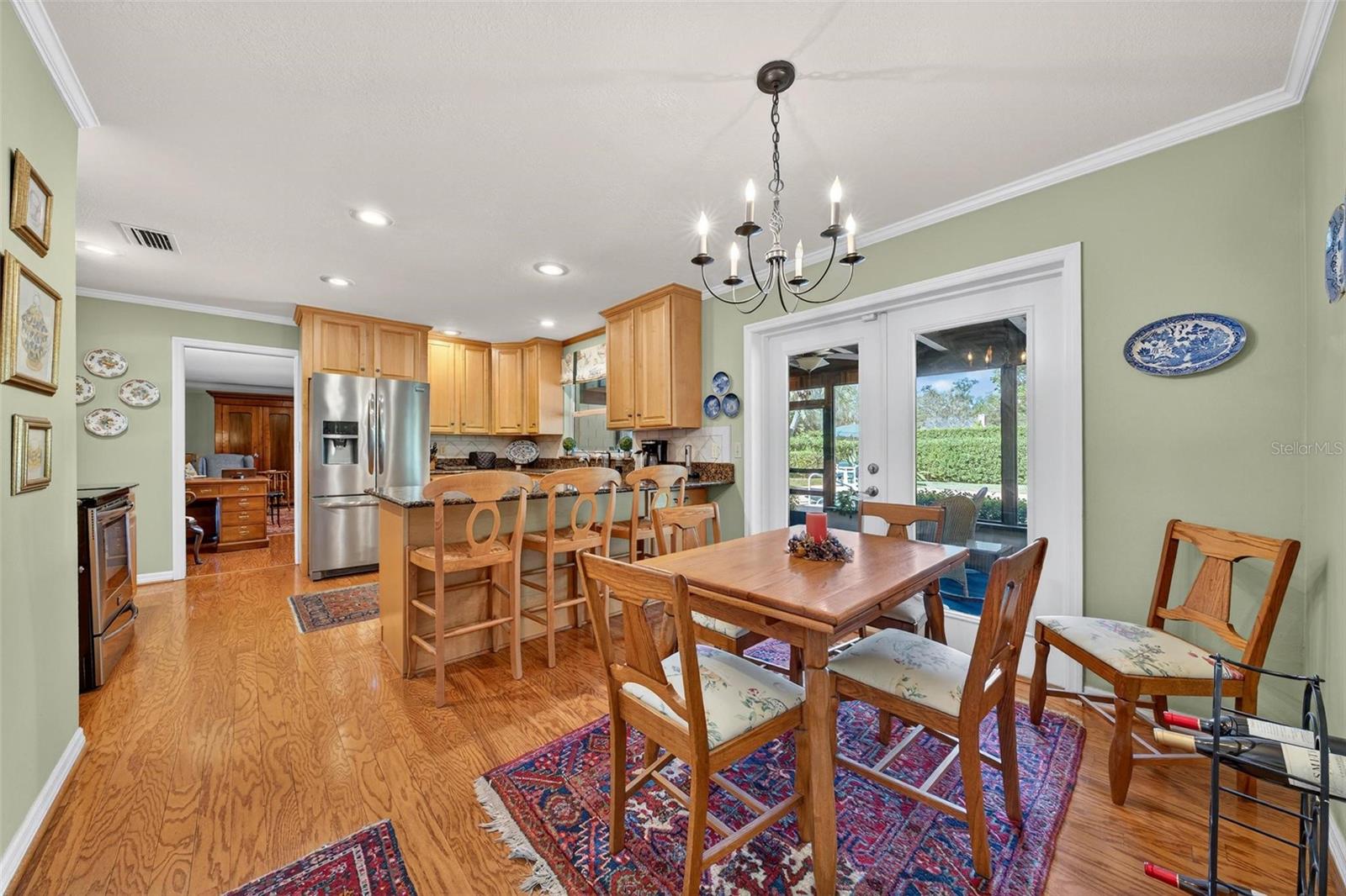 Image 40 of 79 For 1053 Sweetbriar Road