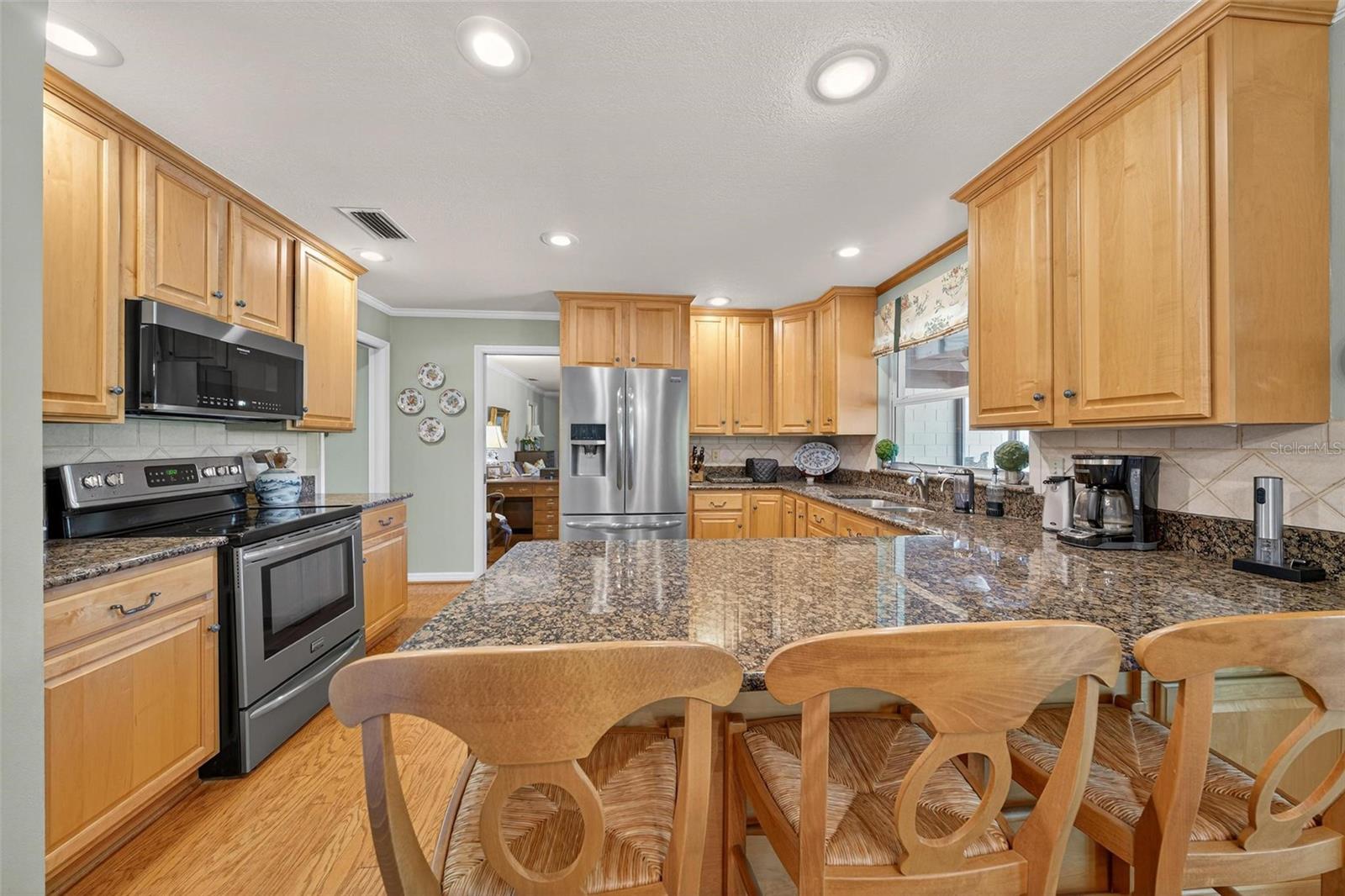 Image 43 of 79 For 1053 Sweetbriar Road