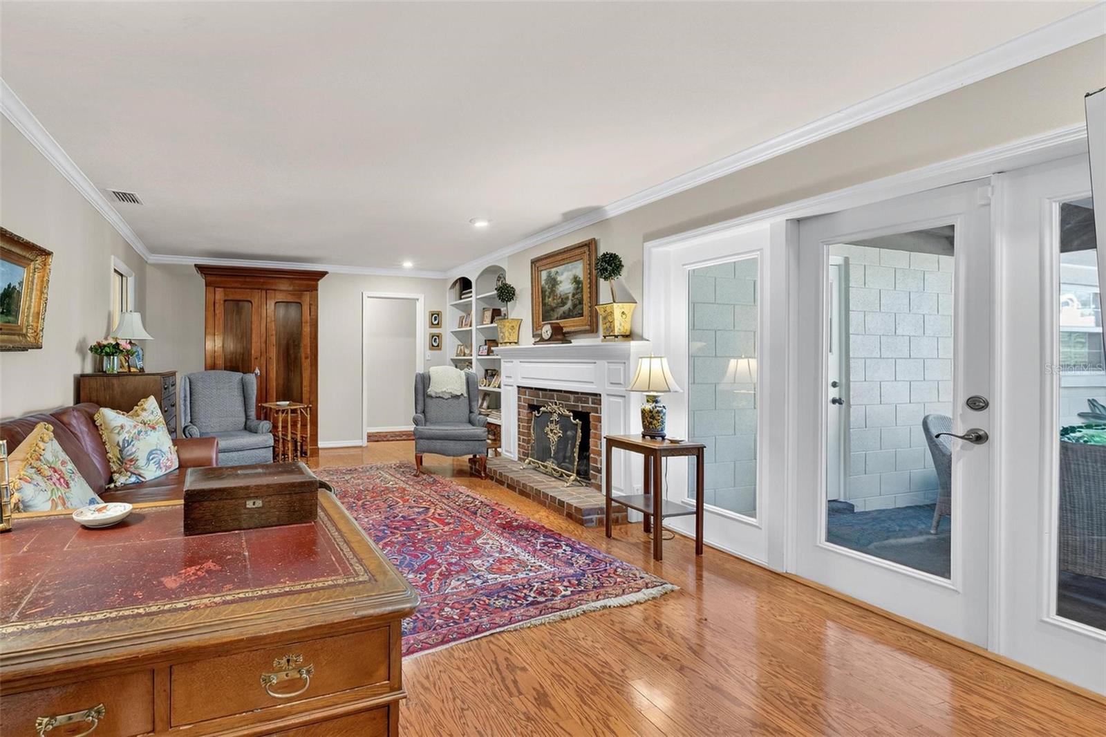 Image 46 of 79 For 1053 Sweetbriar Road