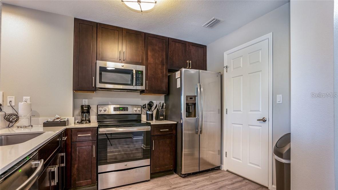 Image 12 of 56 For 14501 Grove Resort Avenue 1545