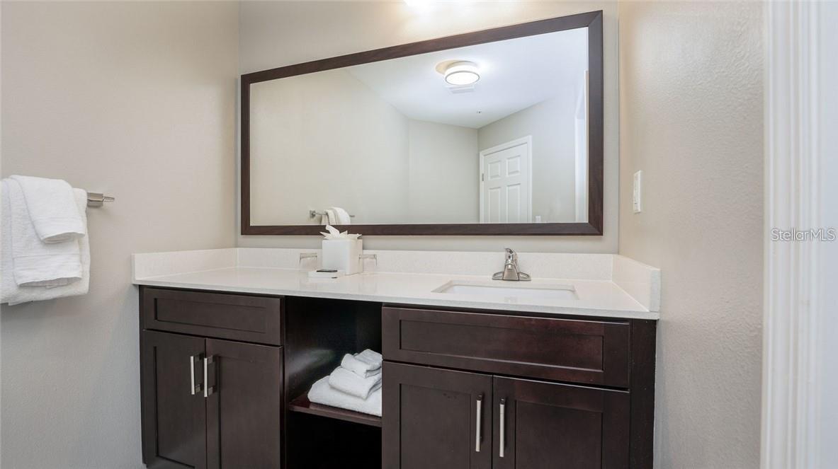 Image 19 of 56 For 14501 Grove Resort Avenue 1545