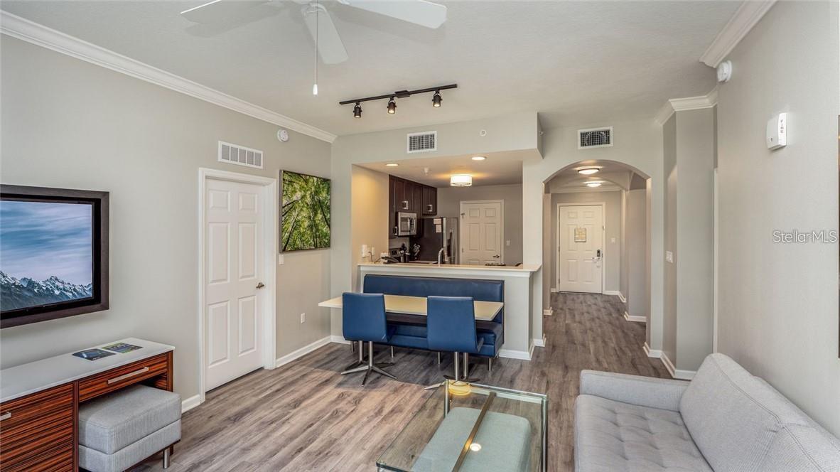 Image 9 of 56 For 14501 Grove Resort Avenue 1545