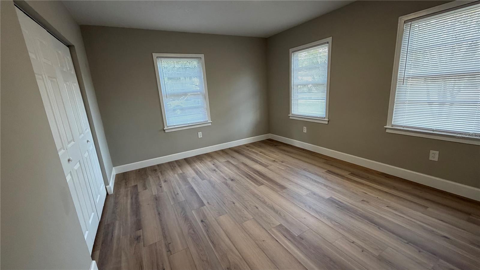 Image 22 of 32 For 108 Nelson Street