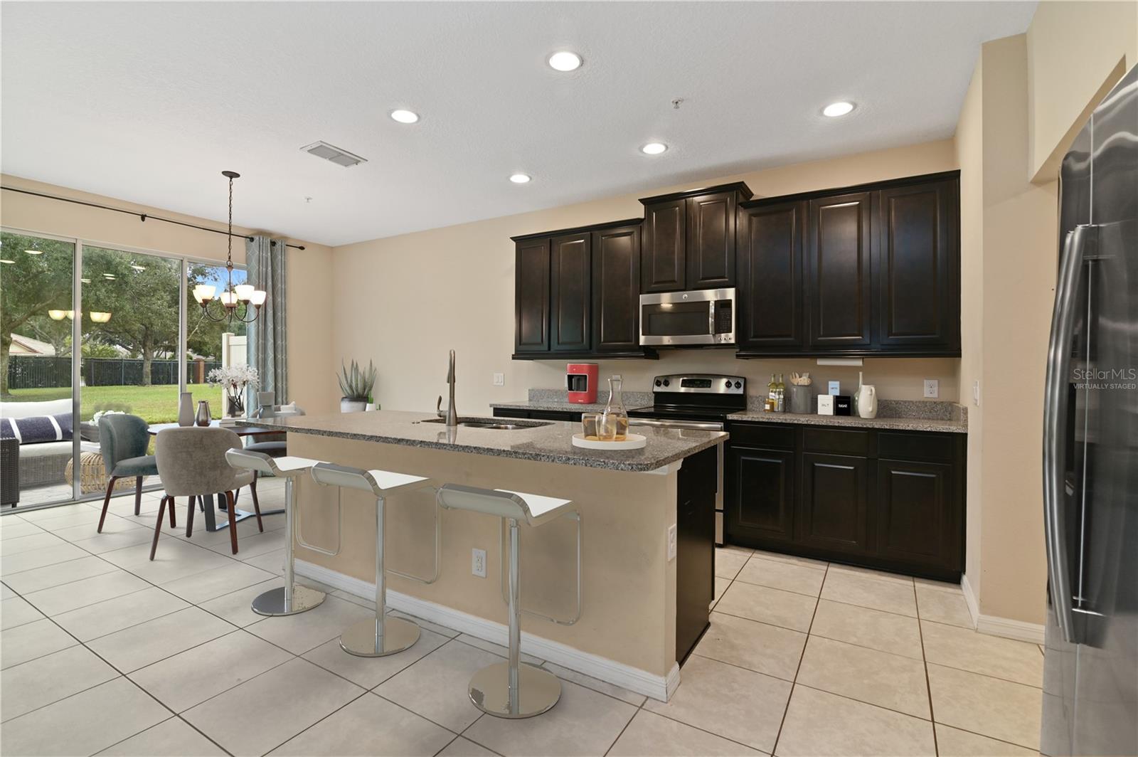 Image 18 of 95 For 1130 Palma Verde Place