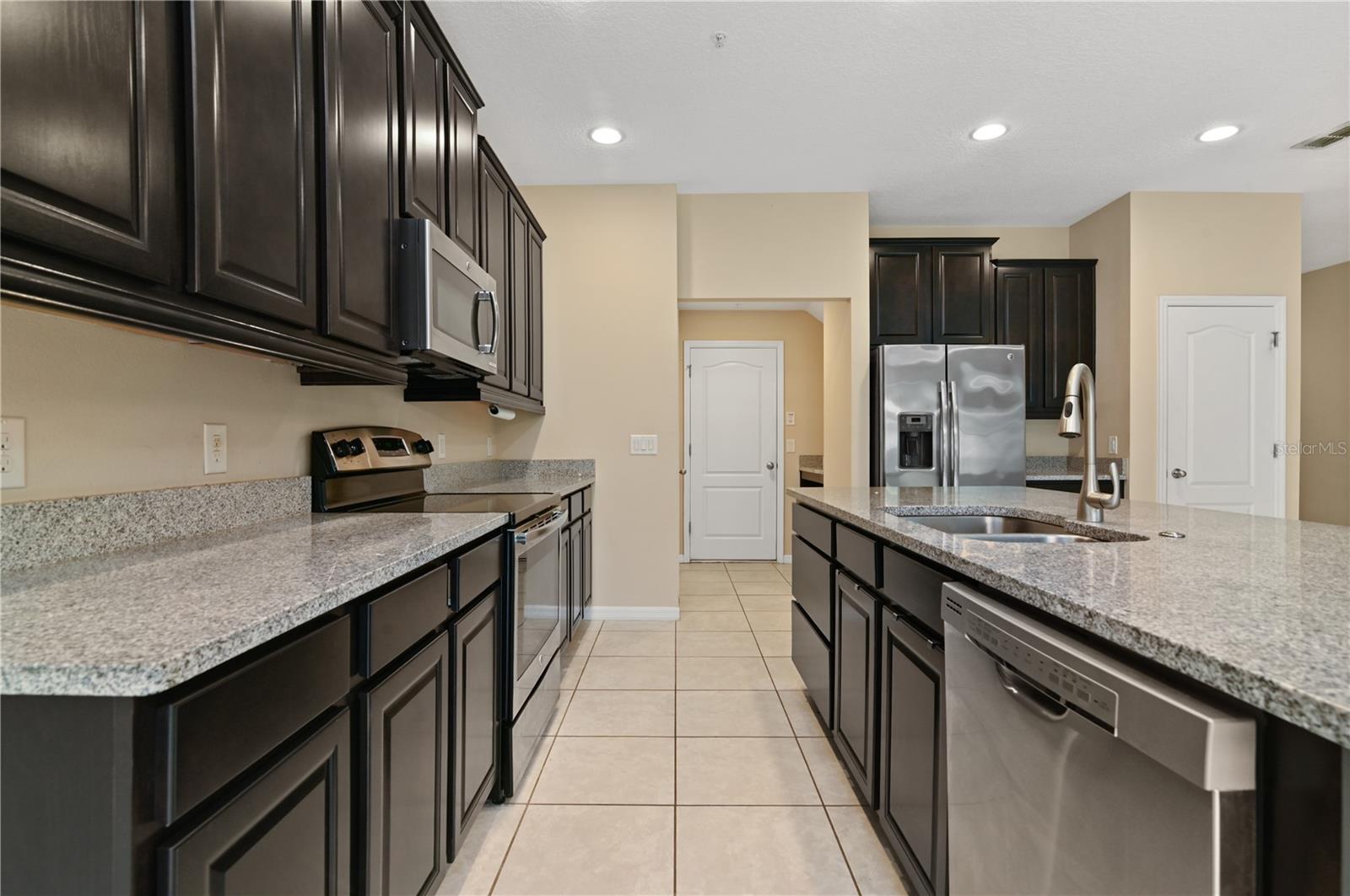 Image 19 of 95 For 1130 Palma Verde Place