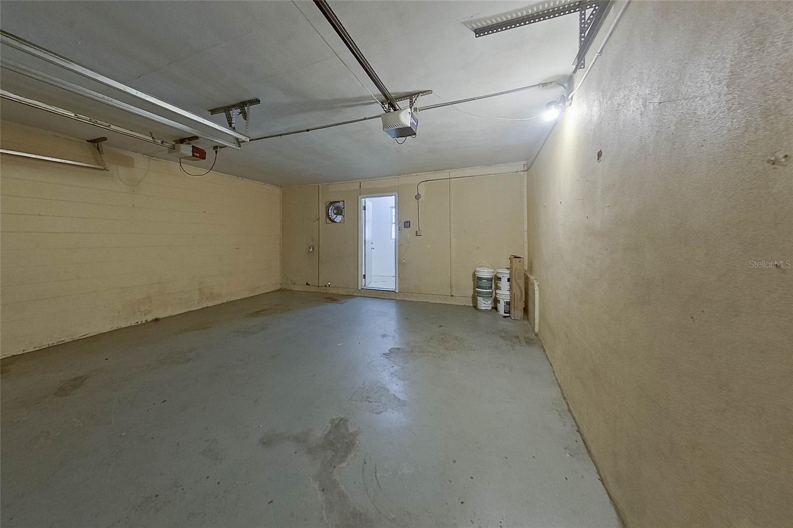 Image 22 of 25 For 2441 Healy Drive