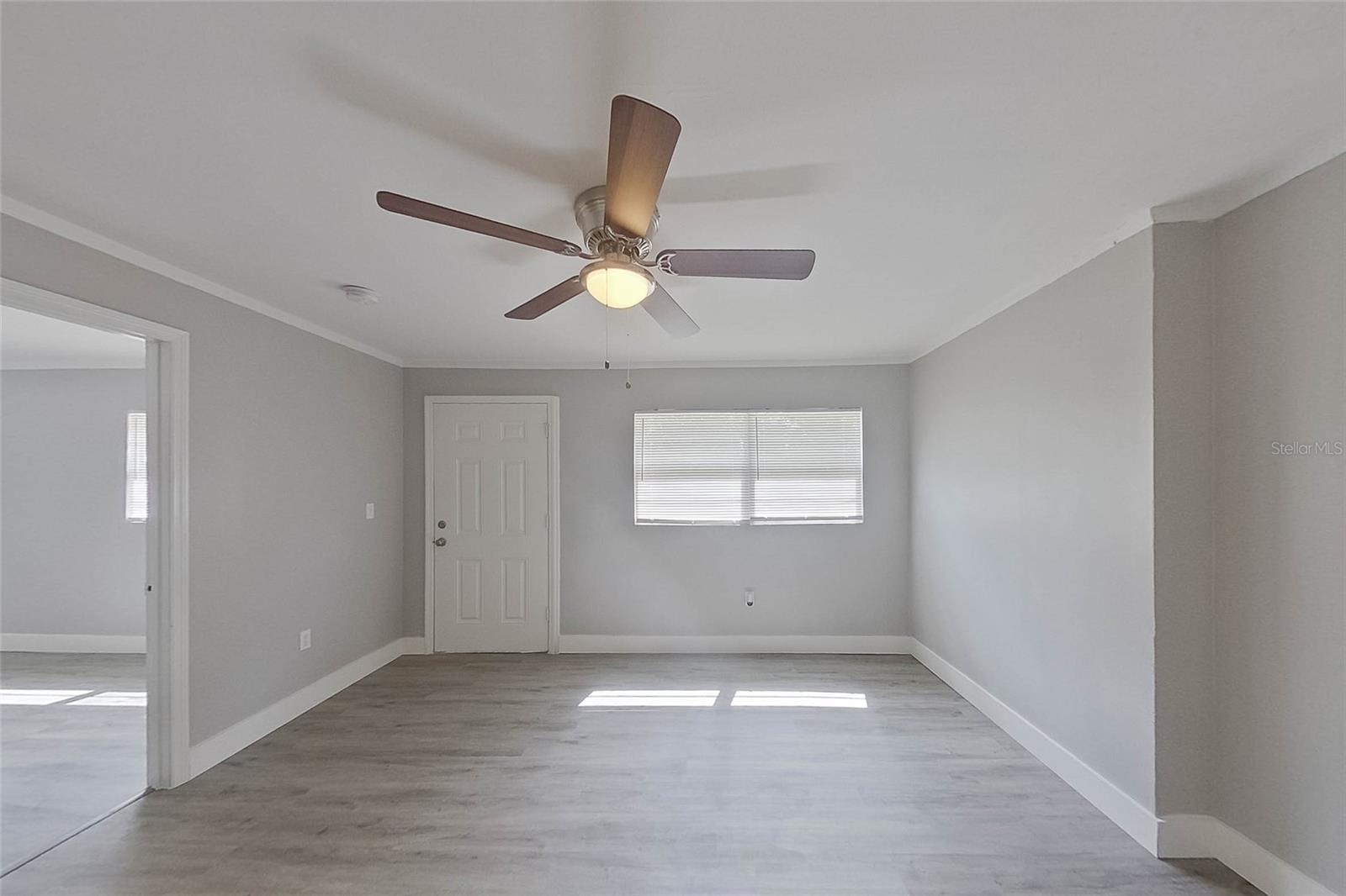 Image 12 of 25 For 1923 Brack Street