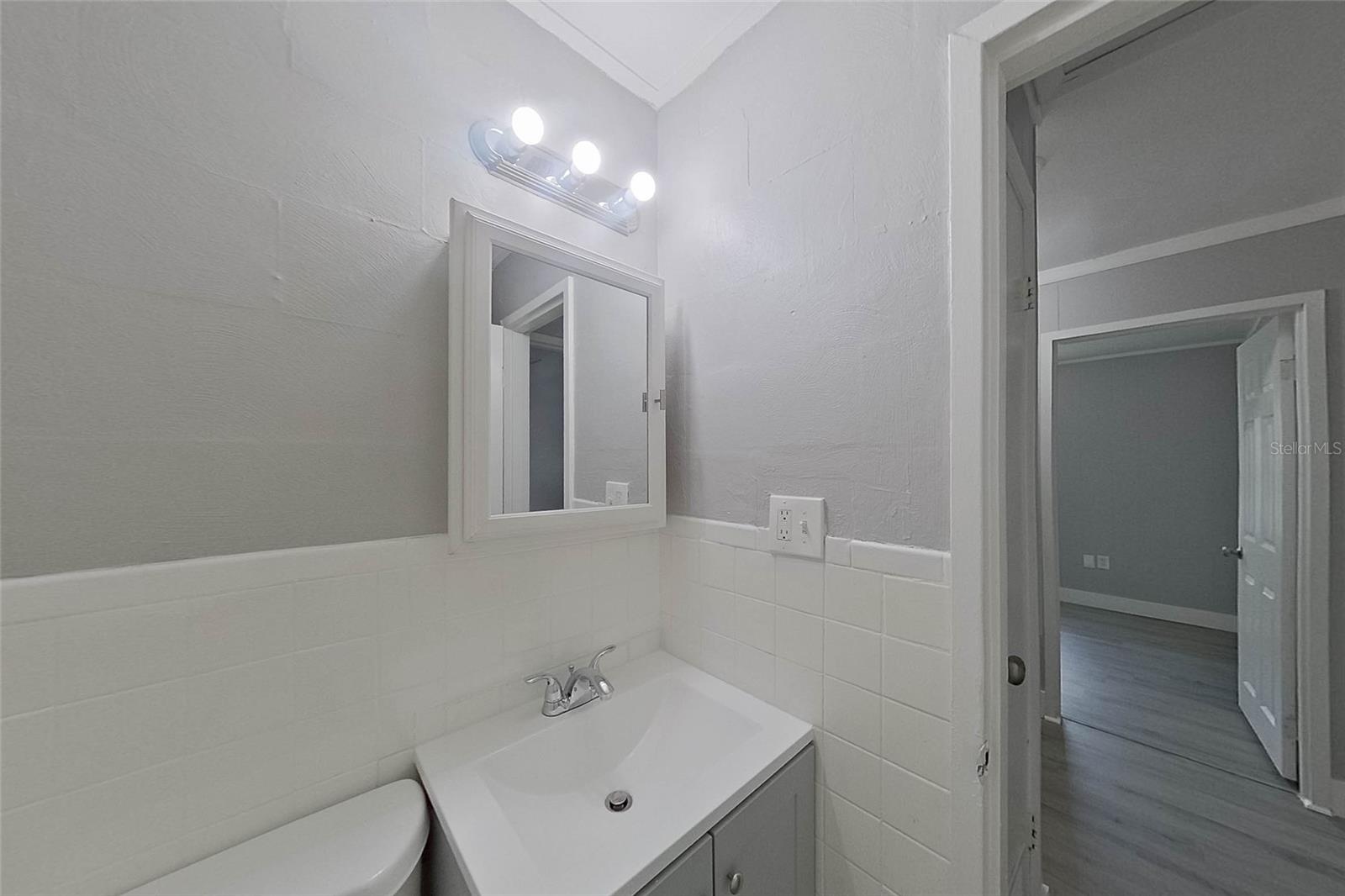 Image 20 of 25 For 1923 Brack Street