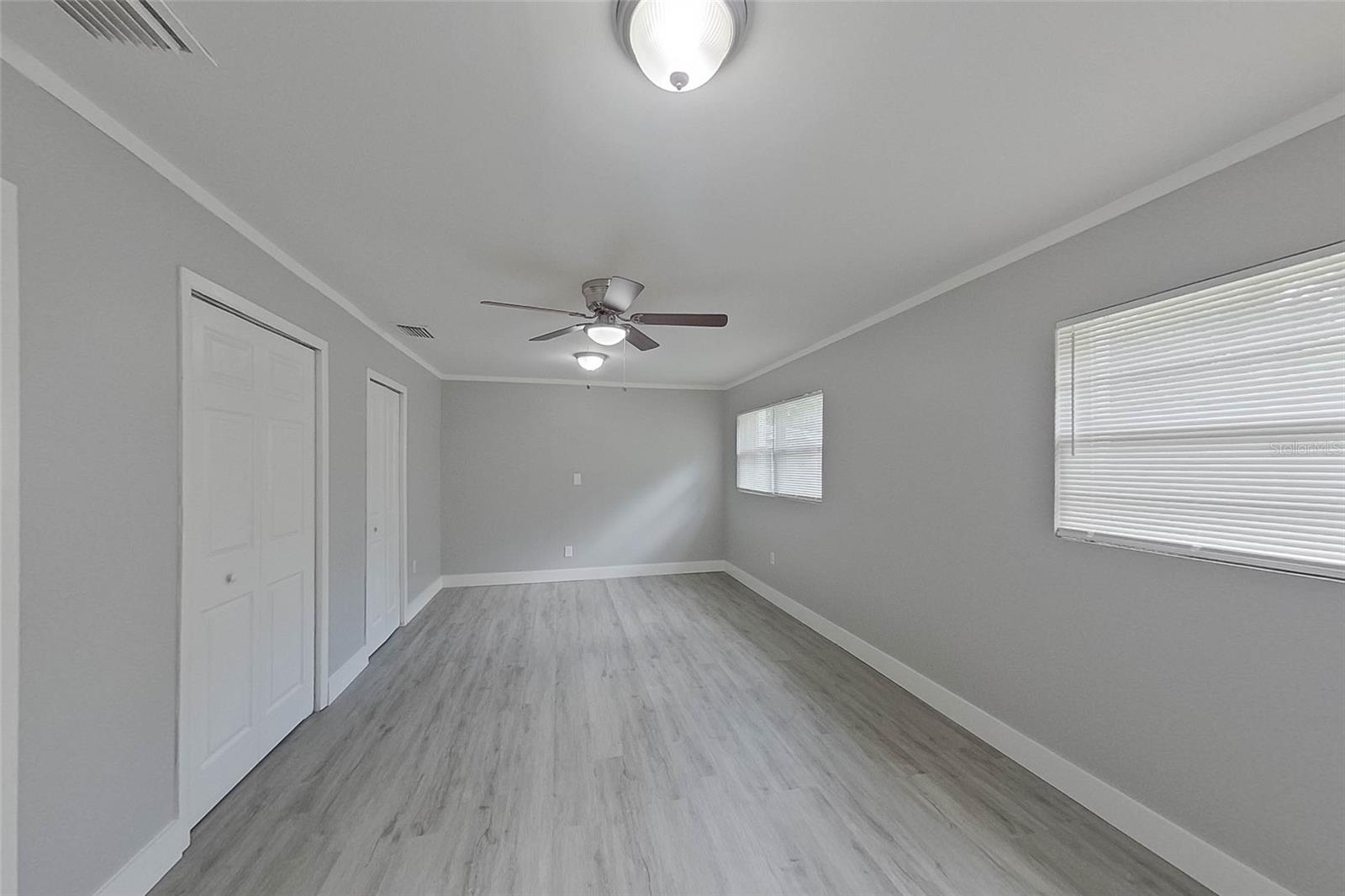 Image 22 of 25 For 1923 Brack Street