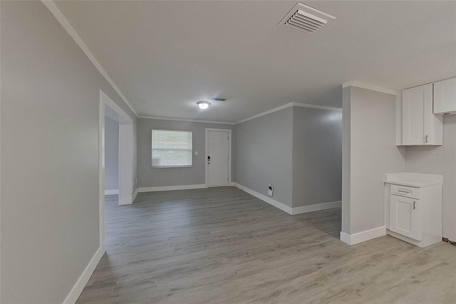 Image 7 of 25 For 1923 Brack Street