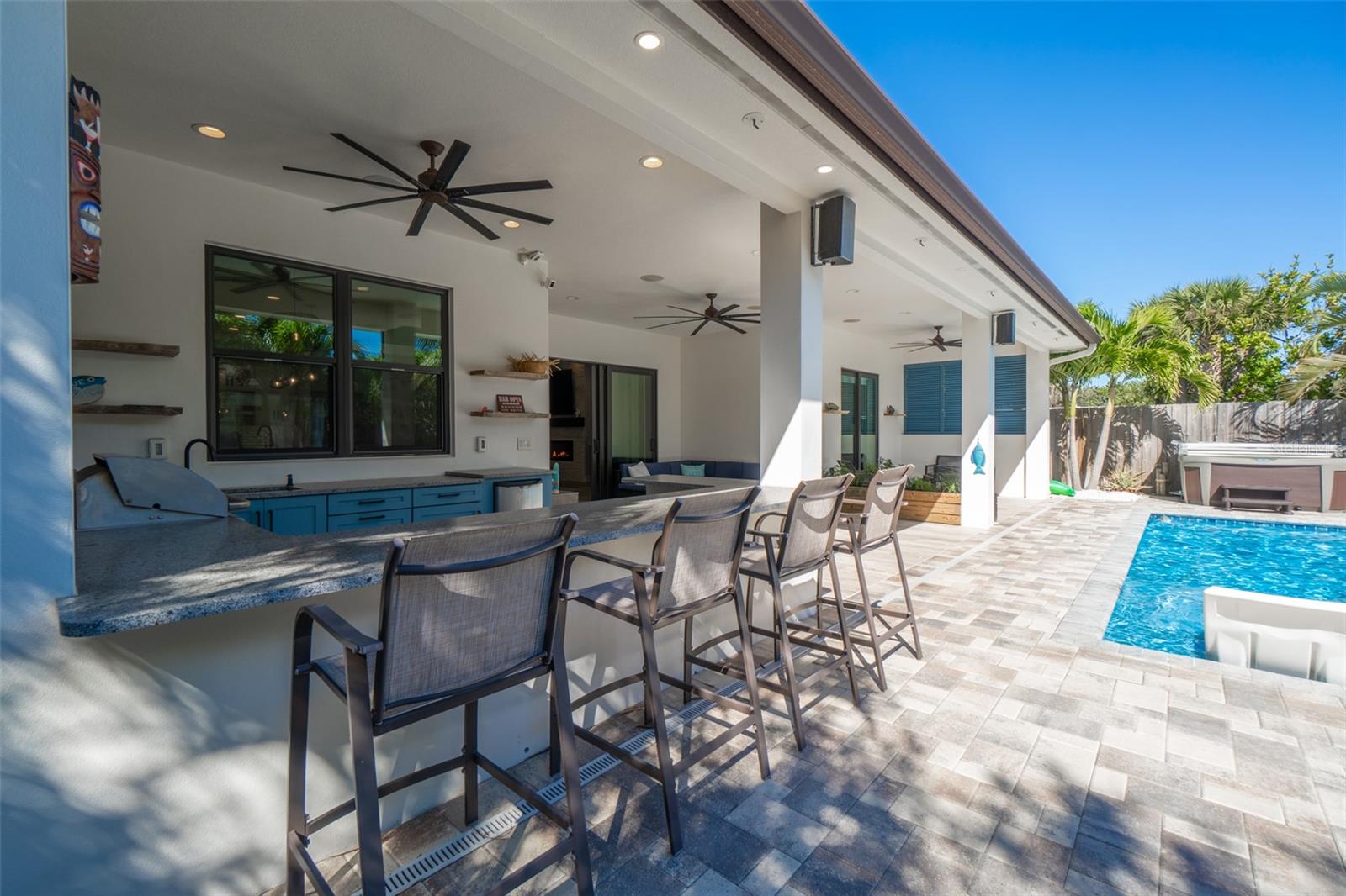 Image 11 of 66 For 1441 Bay Shore Drive