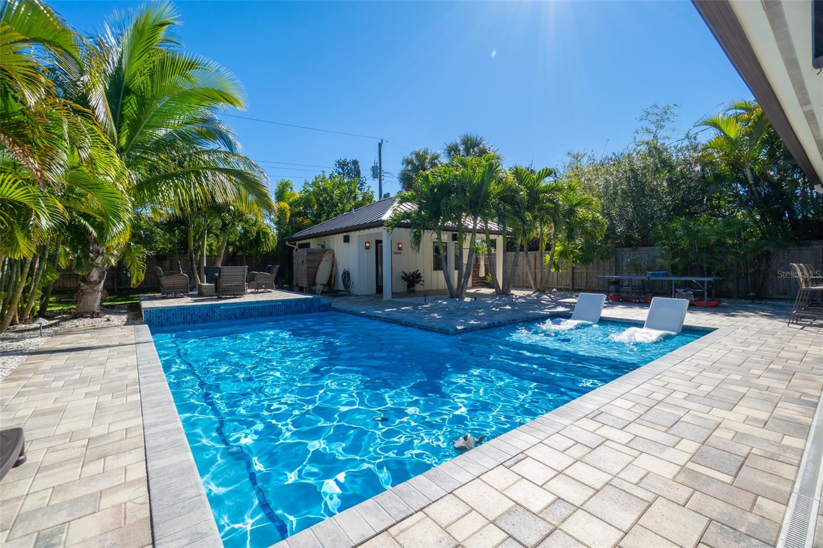 Image 12 of 66 For 1441 Bay Shore Drive