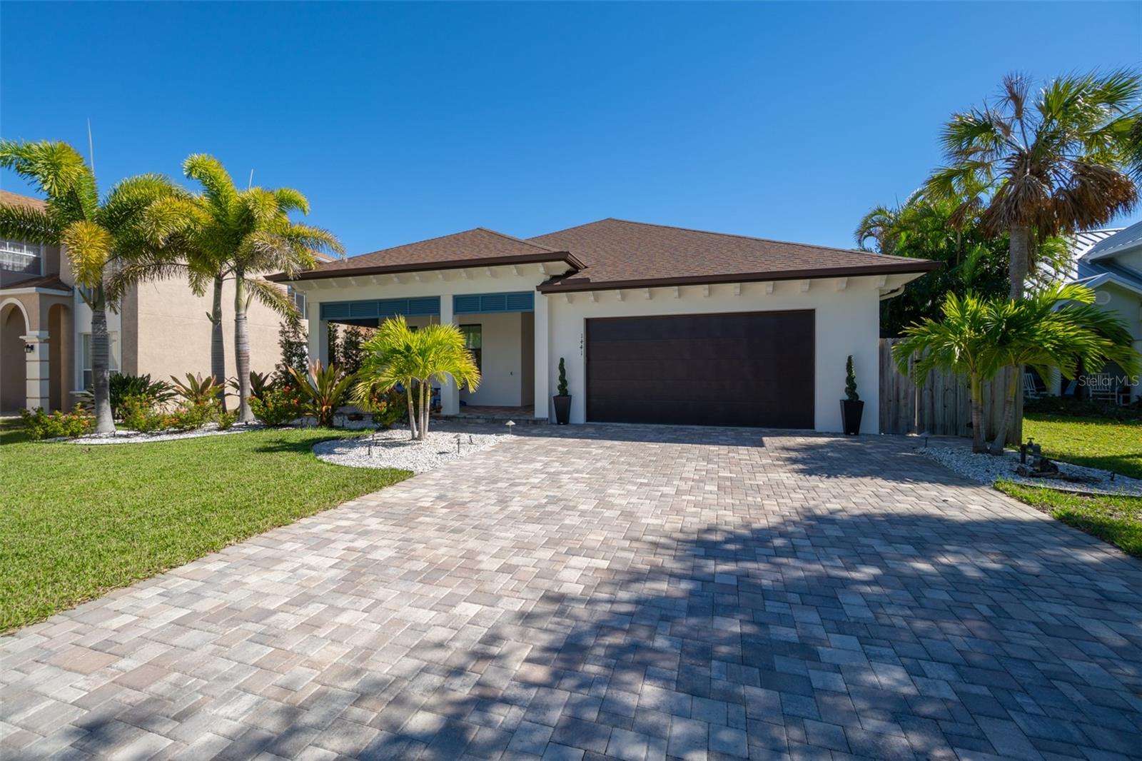 Image 17 of 66 For 1441 Bay Shore Drive