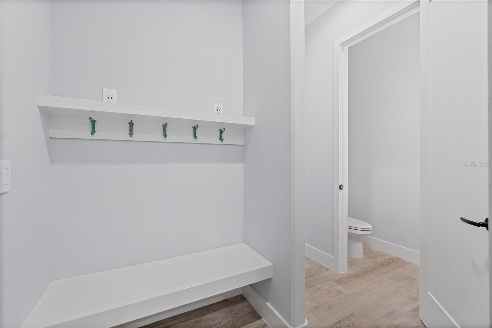 Image 29 of 66 For 1441 Bay Shore Drive