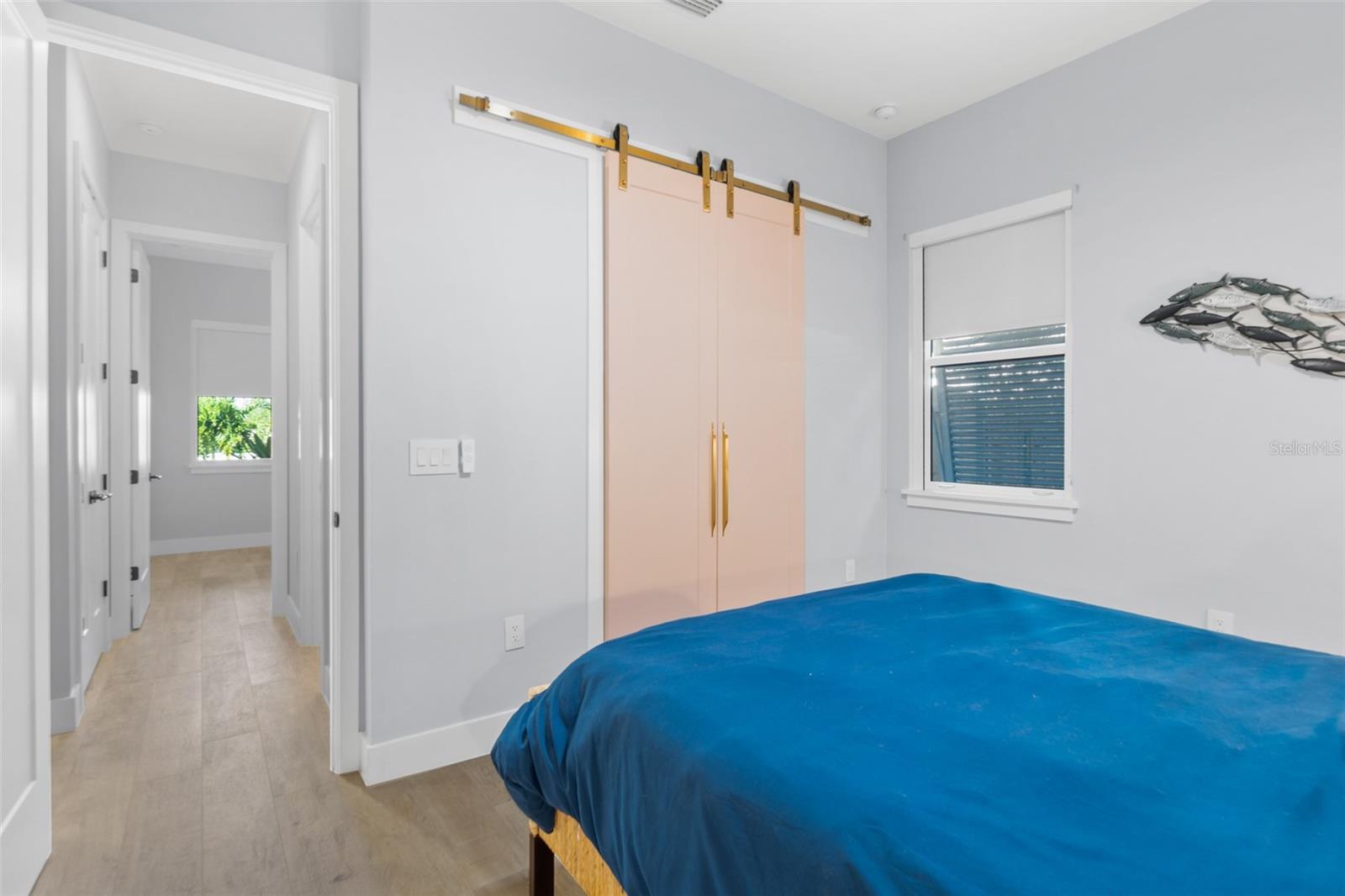 Image 33 of 66 For 1441 Bay Shore Drive