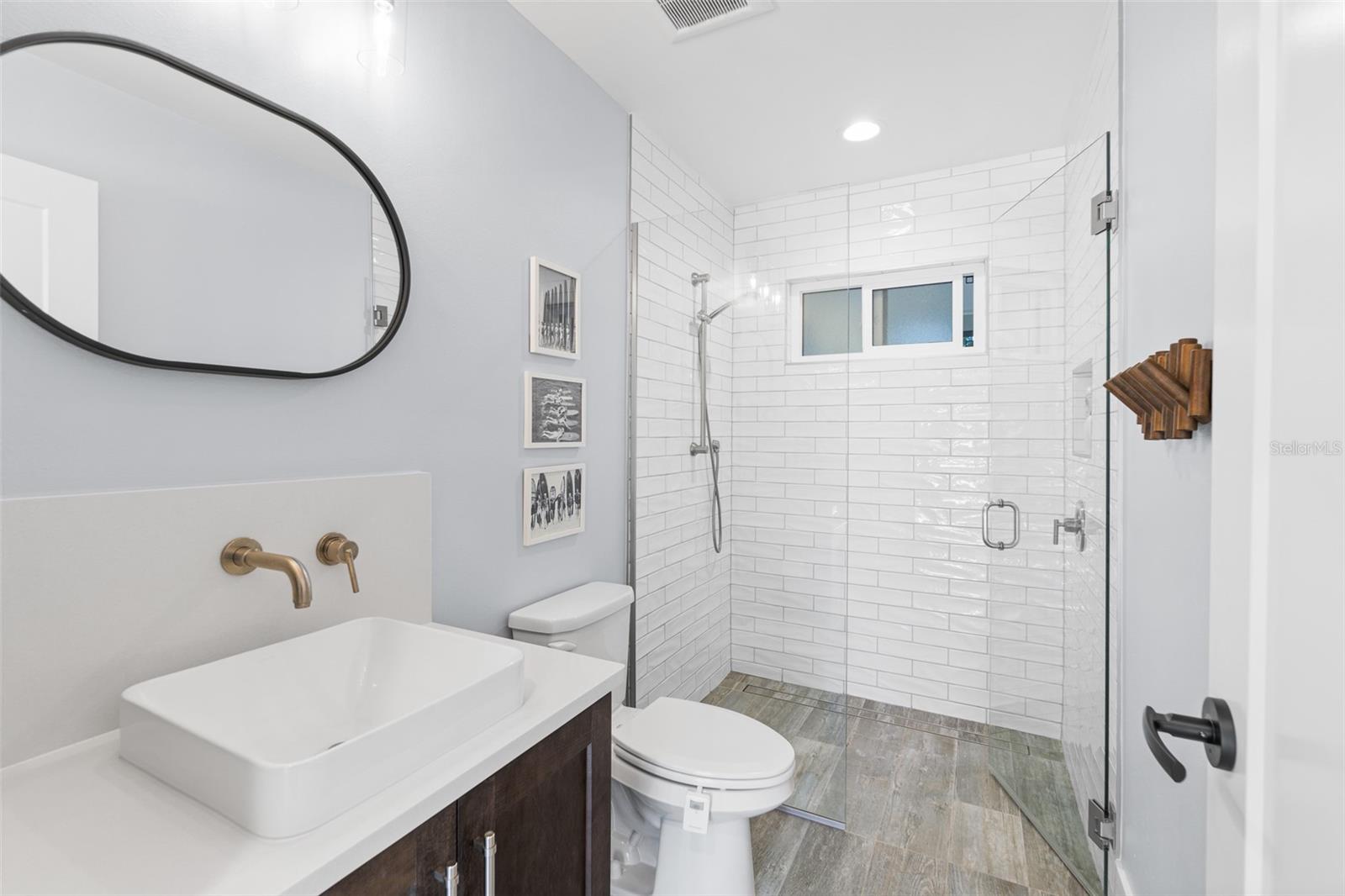 Image 34 of 66 For 1441 Bay Shore Drive