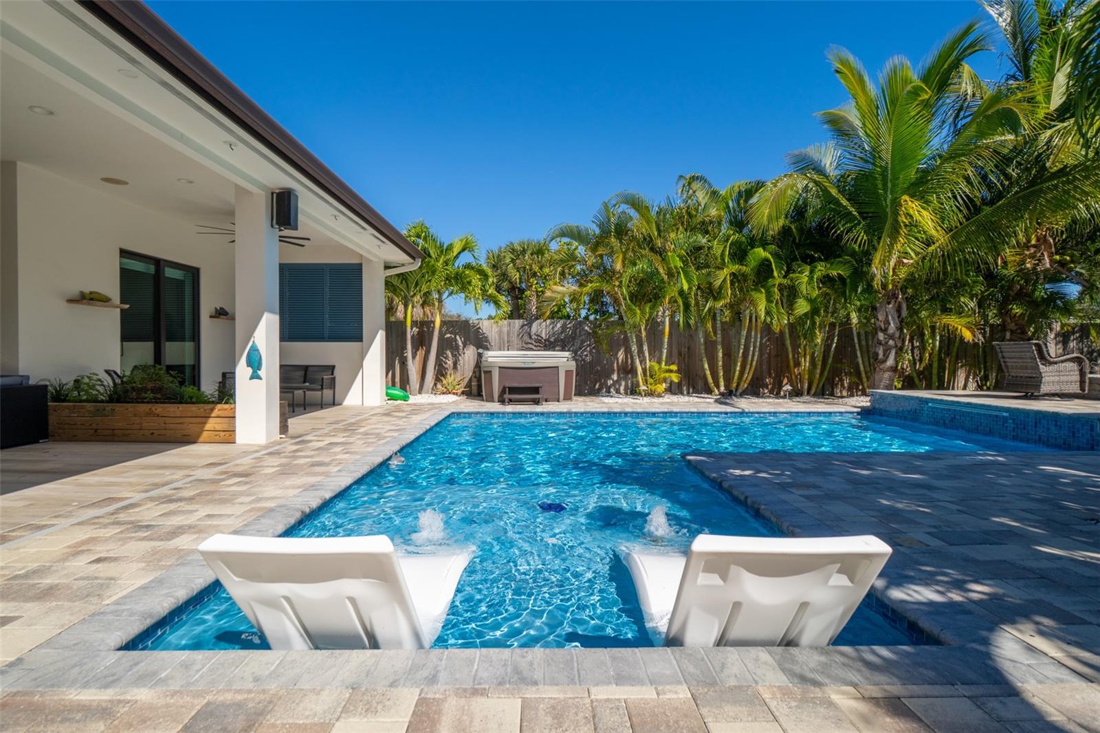 Image 4 of 66 For 1441 Bay Shore Drive