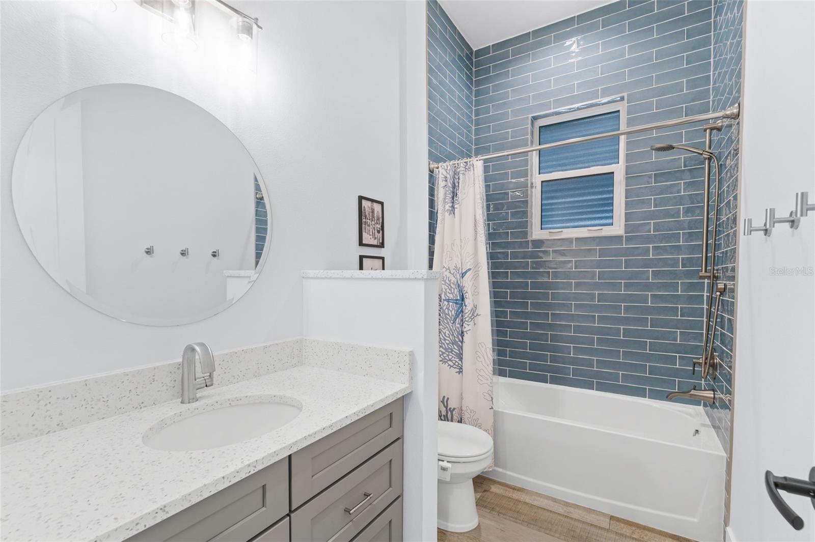 Image 7 of 66 For 1441 Bay Shore Drive