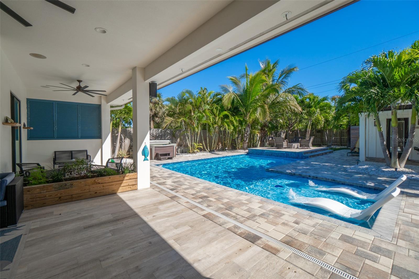 Image 9 of 66 For 1441 Bay Shore Drive