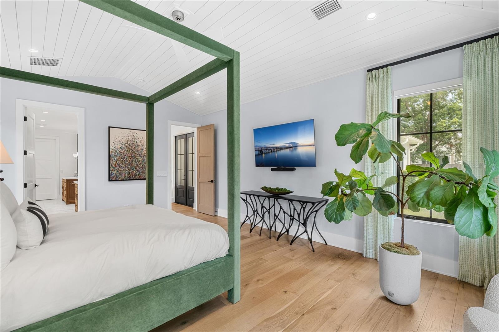 Image 26 of 50 For 473 Fletcher Place