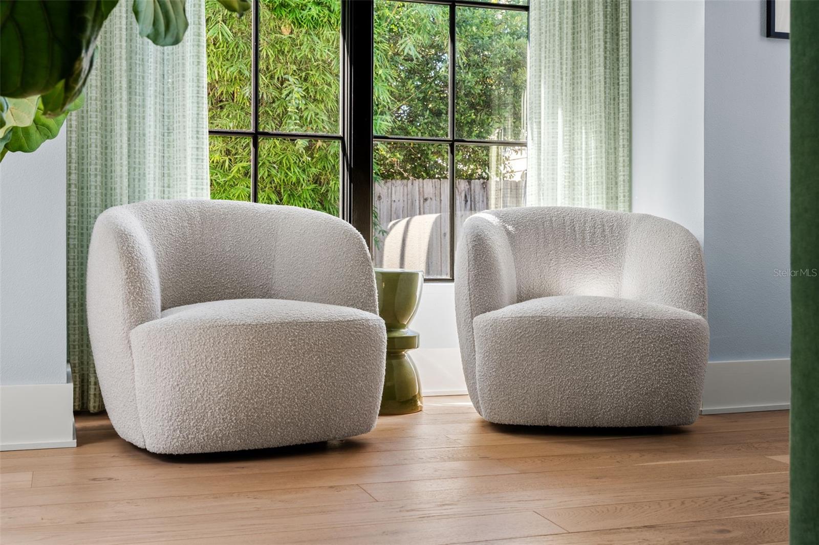 Image 27 of 50 For 473 Fletcher Place