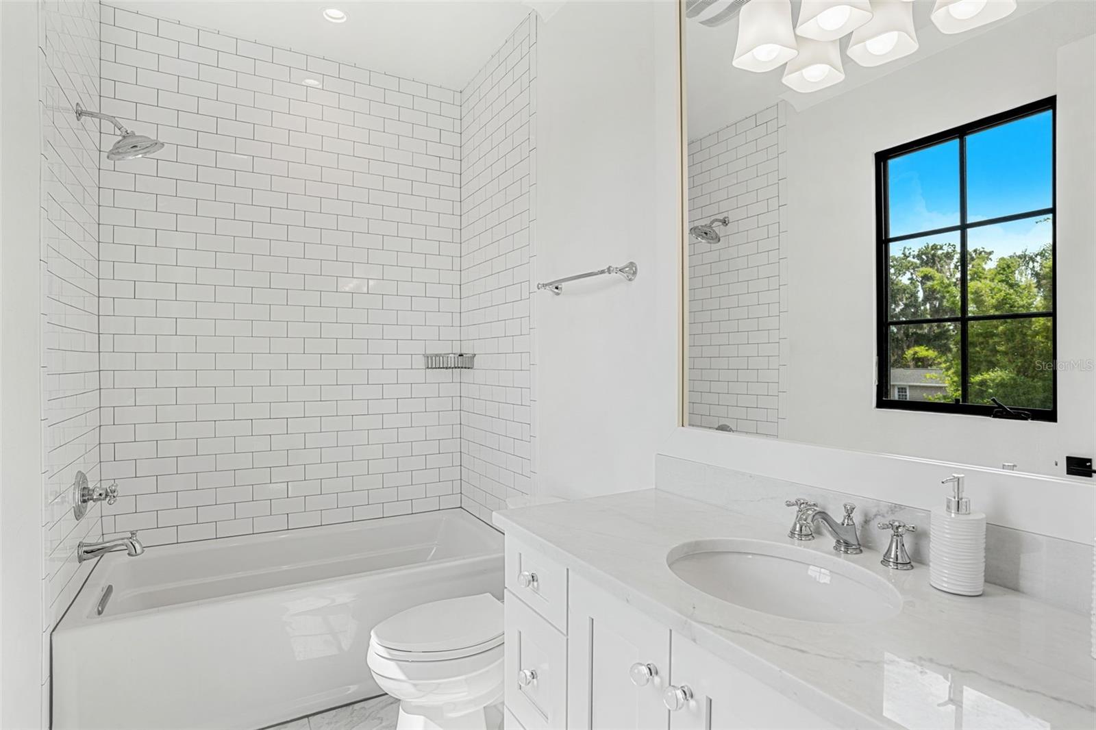 Image 39 of 50 For 473 Fletcher Place