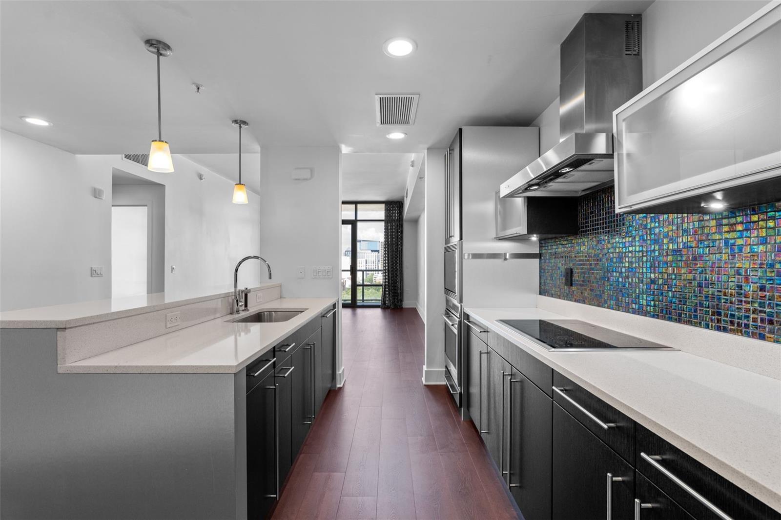 Listing photo id 9 for 260 Osceola Avenue 1207