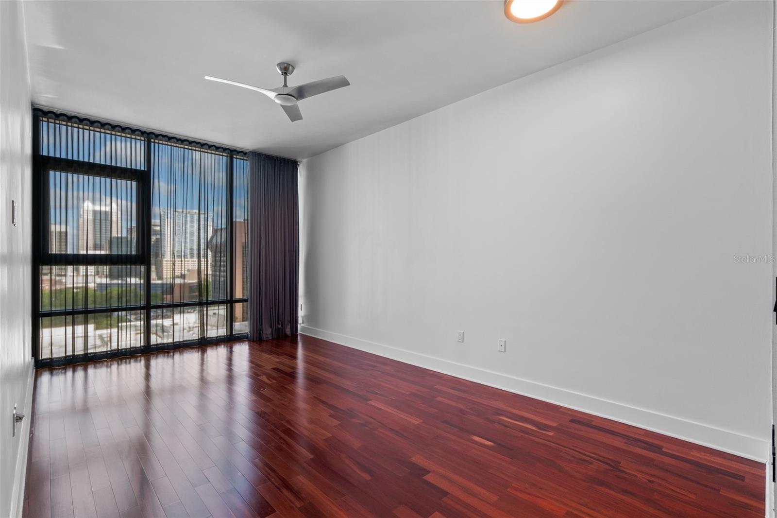 Listing photo id 17 for 260 Osceola Avenue 1207