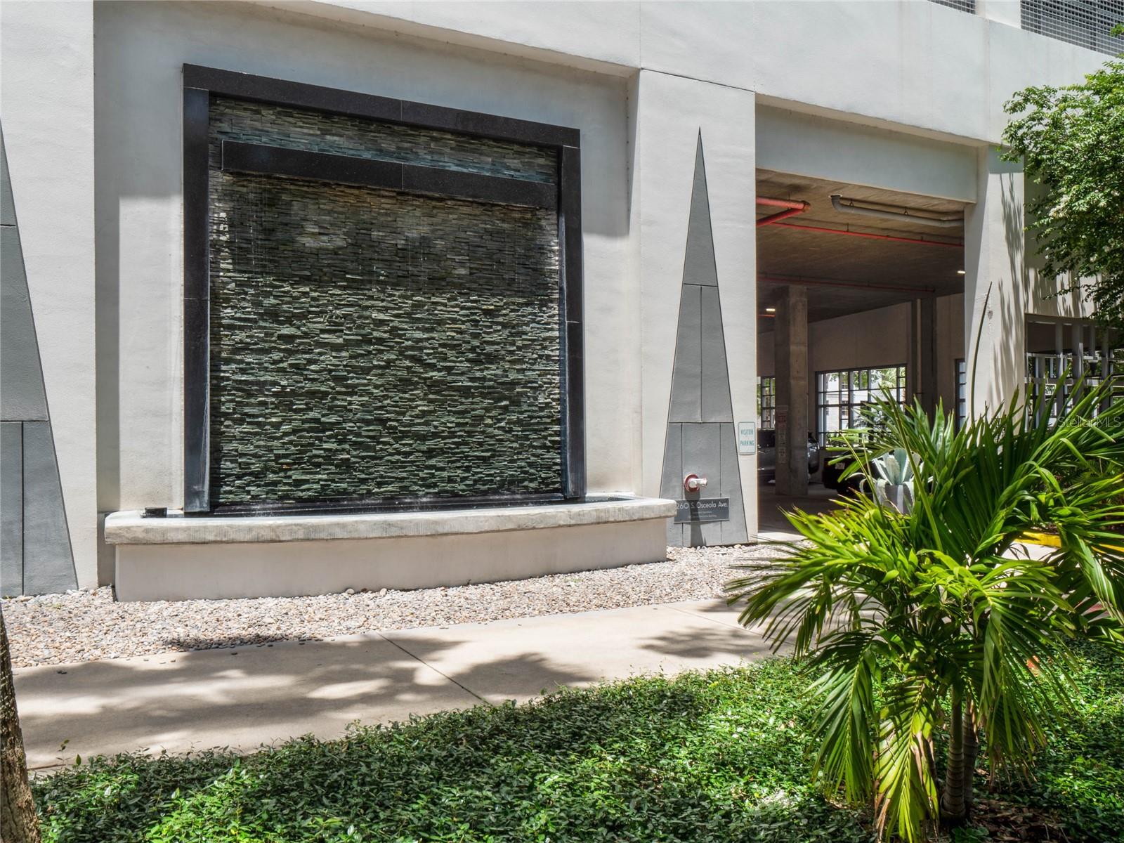 Listing photo id 1 for 260 Osceola Avenue 1207