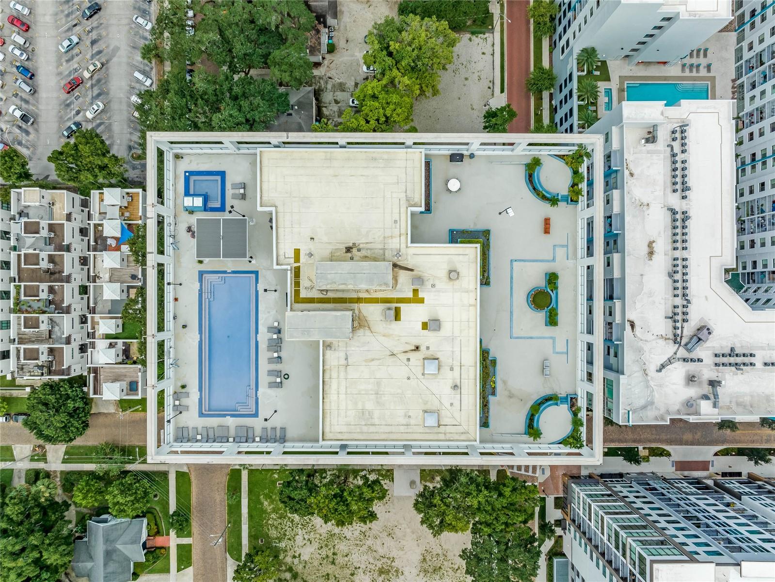 Listing photo id 29 for 260 Osceola Avenue 1207