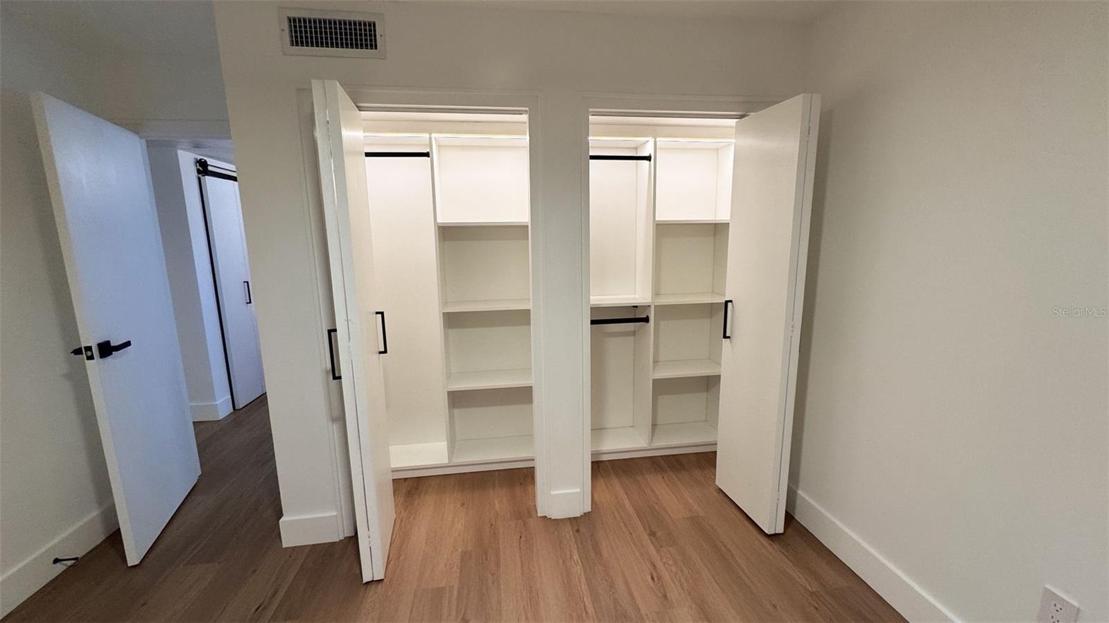 Image 13 of 23 For 2883 Osceola Avenue B2