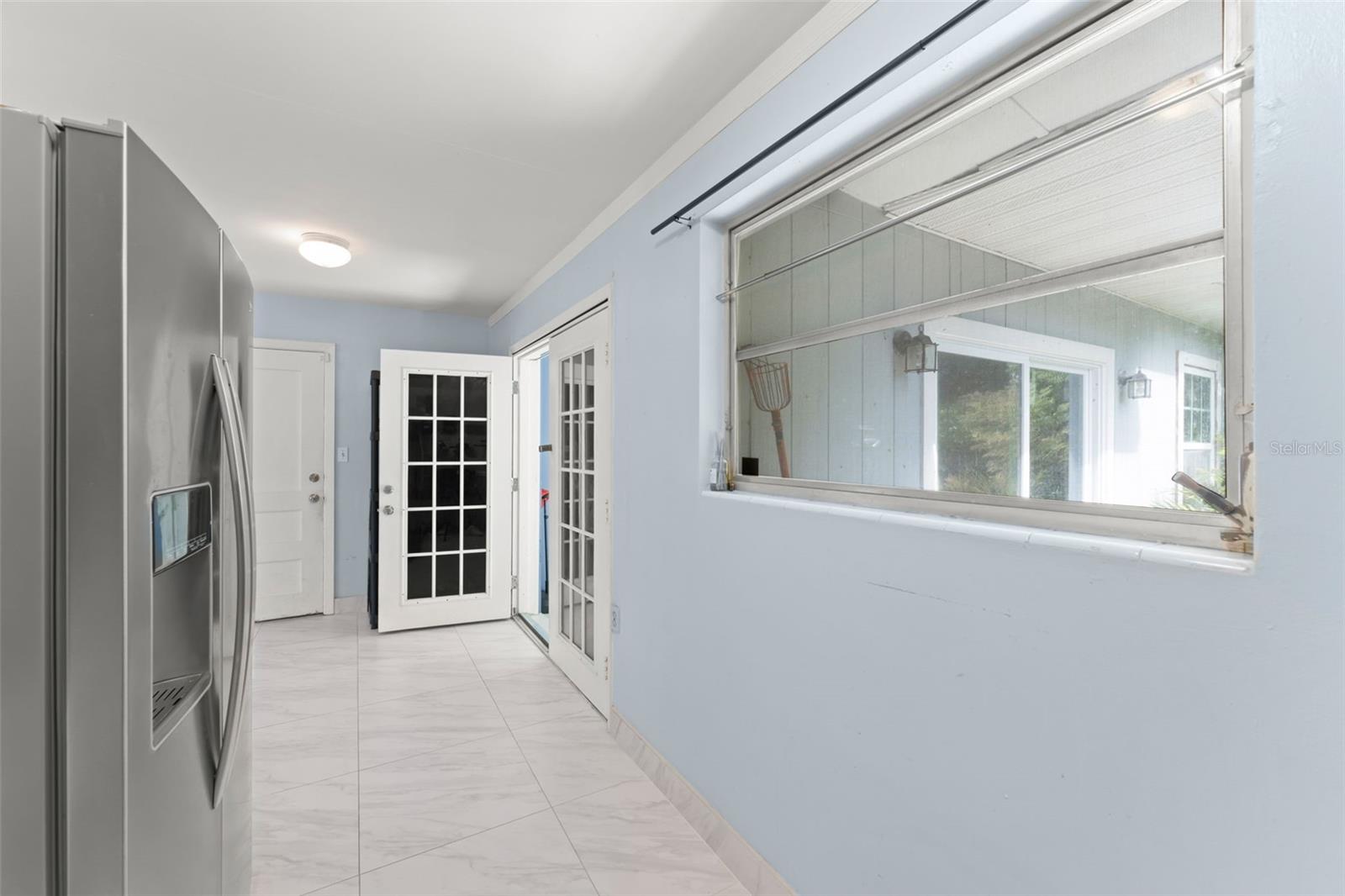 Image 11 of 32 For 721 Kankakee Lane