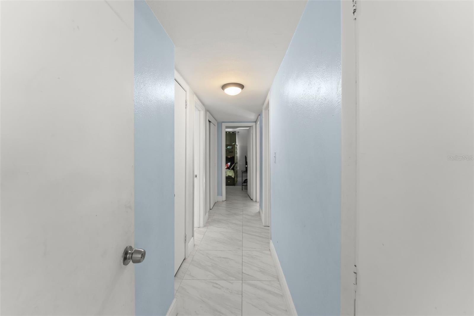 Image 12 of 32 For 721 Kankakee Lane