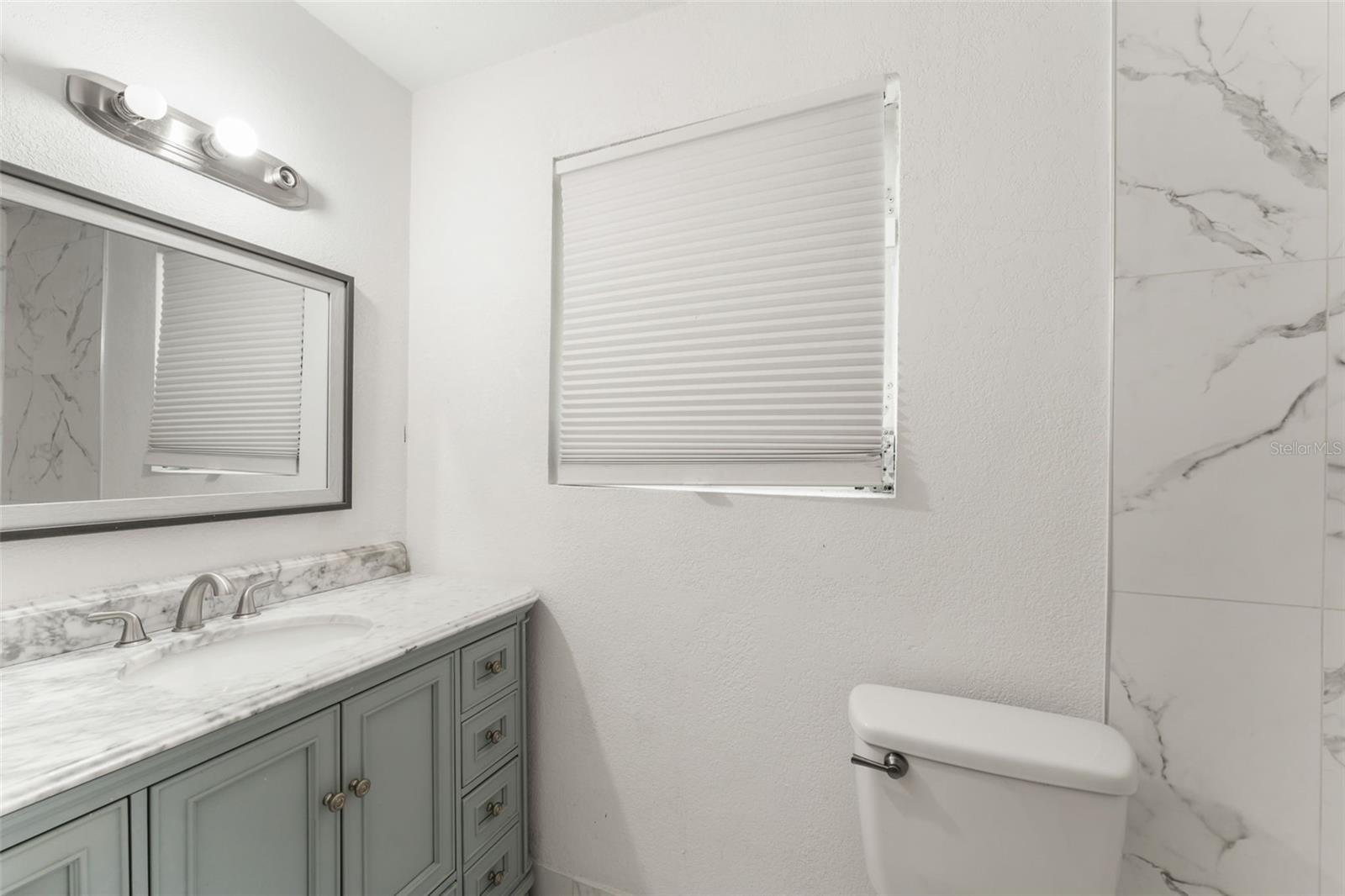 Image 14 of 32 For 721 Kankakee Lane