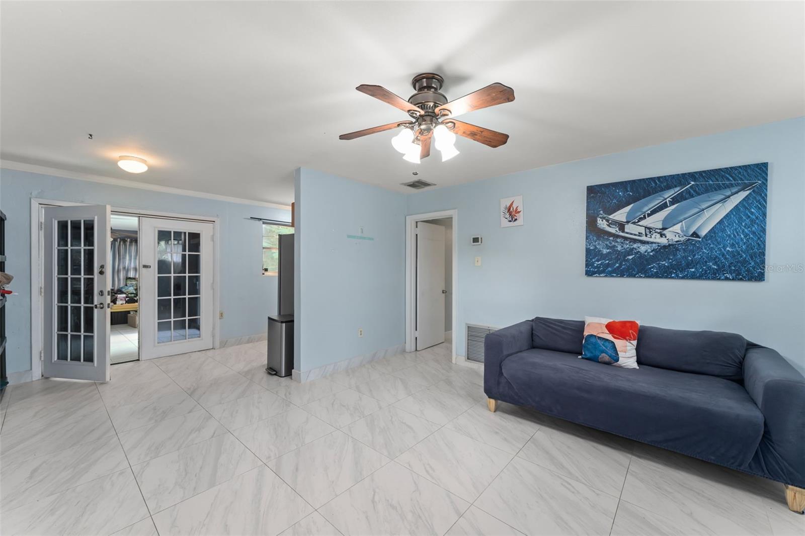 Image 3 of 32 For 721 Kankakee Lane