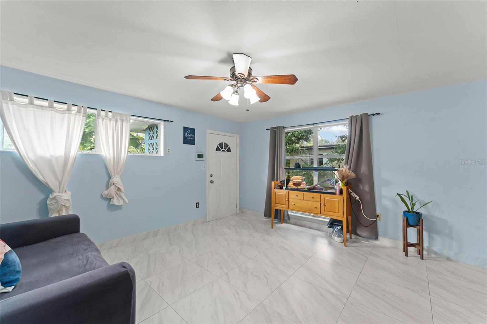 Image 5 of 32 For 721 Kankakee Lane