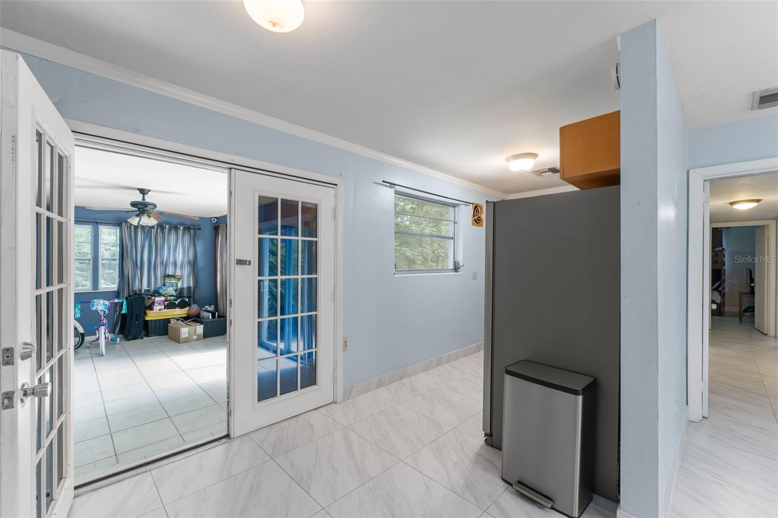 Image 7 of 32 For 721 Kankakee Lane