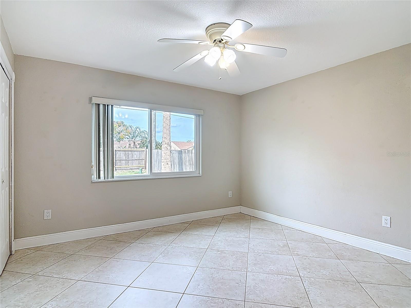 Image 19 of 43 For 1051 Alameda Drive