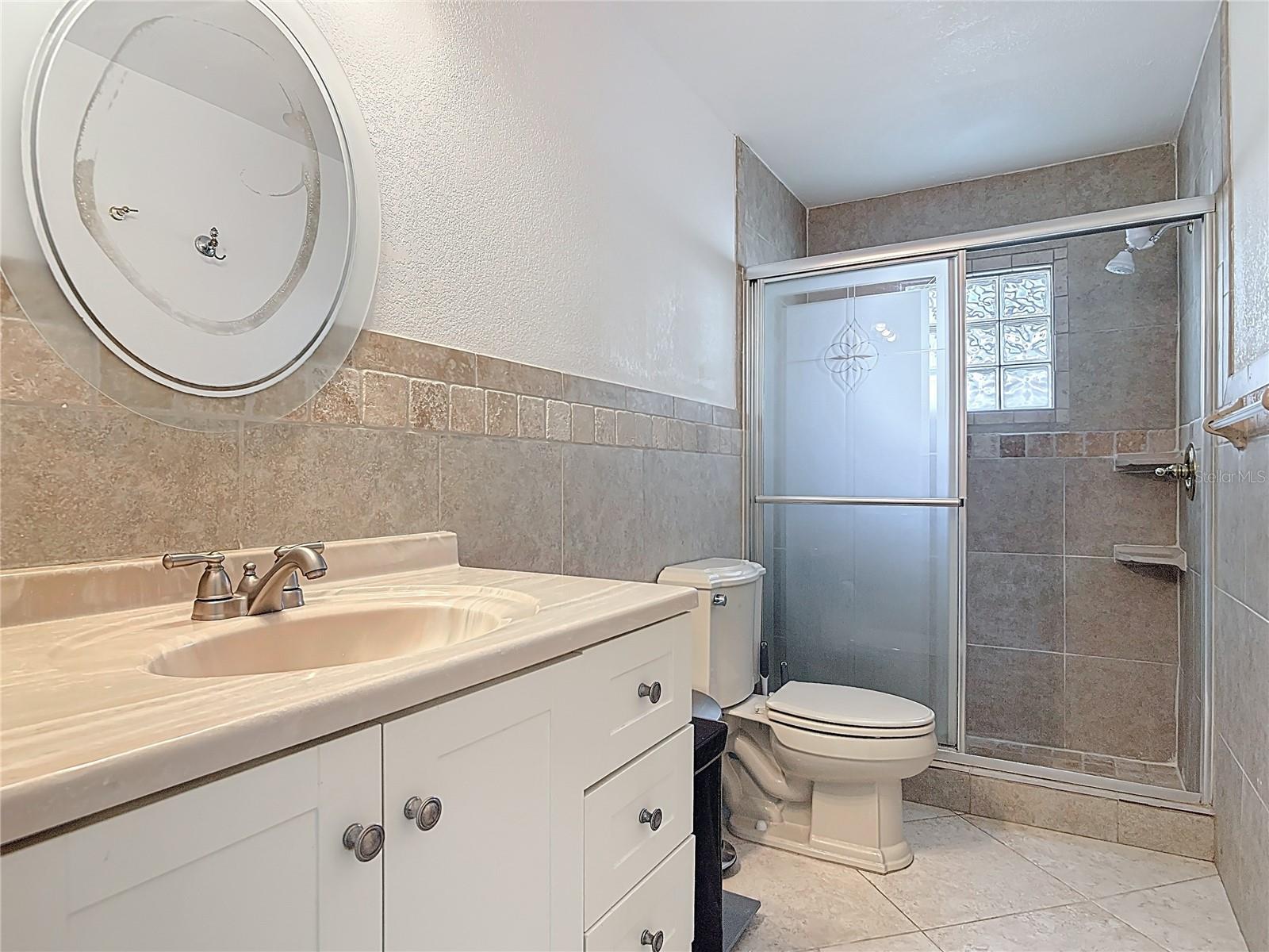 Image 26 of 43 For 1051 Alameda Drive